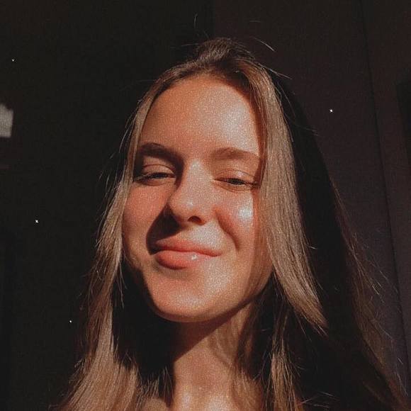 Meet your Posher, Léane - Picture 1 of 1